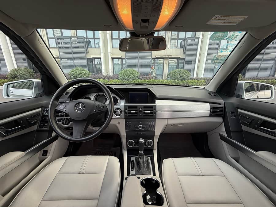 Mercedes-Benz GLK Class (Imported) 2010 car image #22