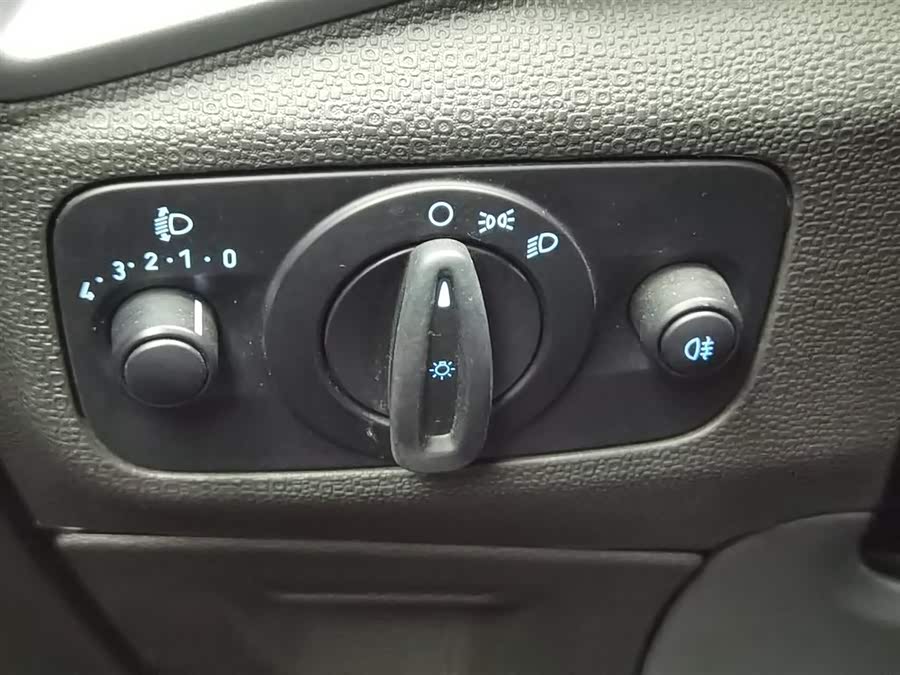 Ford EcoSport 2016 car image #22