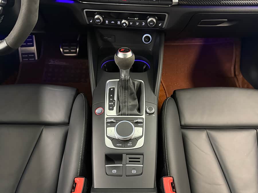 Audi RS 3 2018 car image #22