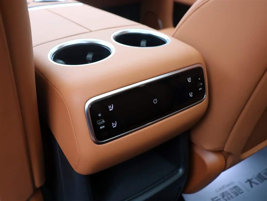 Li L8 2024 imagem de carro #22