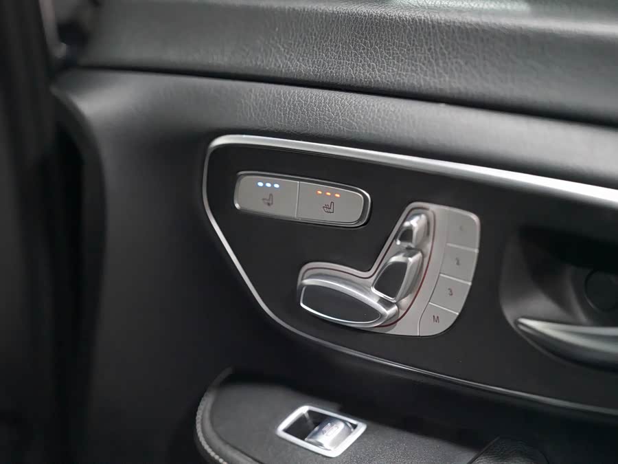 Mercedes-Benz V Class 2021 car image #22