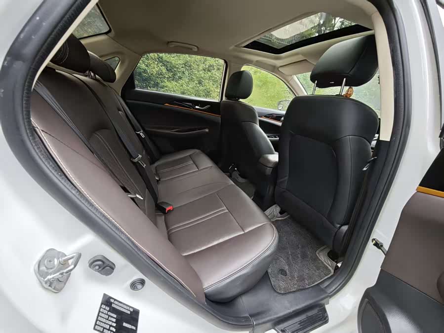 Changan Eado DT 2019 car image #22