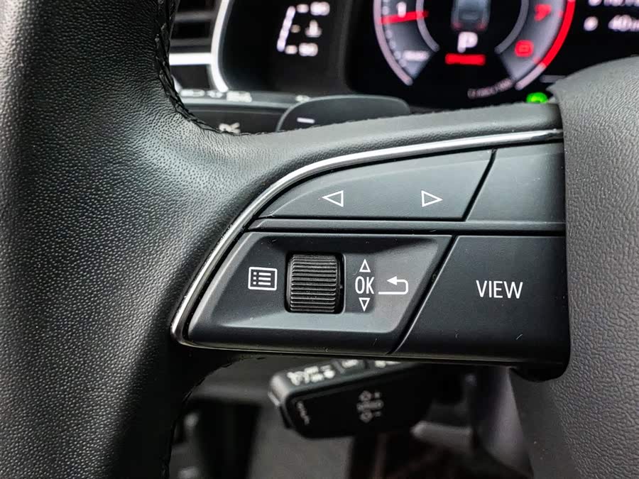 Audi Q7 2023 car image #22