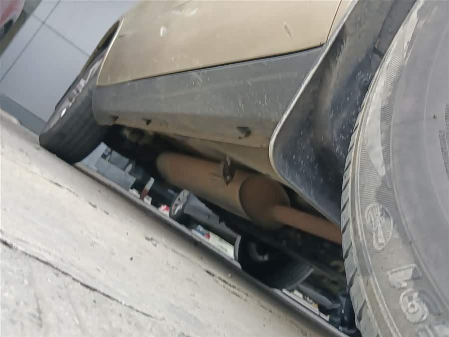 GEELY GX7 2014 car image #22