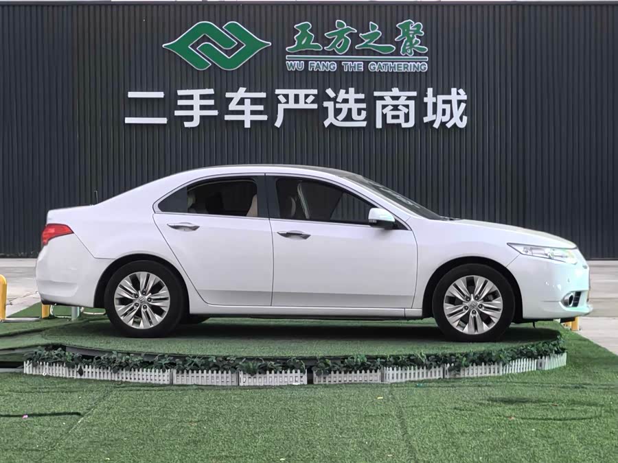 Honda Spirior 2014 صورة سيارة #22