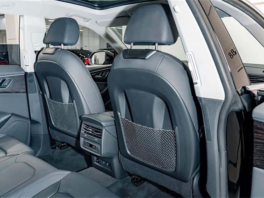 Audi Q8 2021 #22 Audi Q8 2021 car image #22