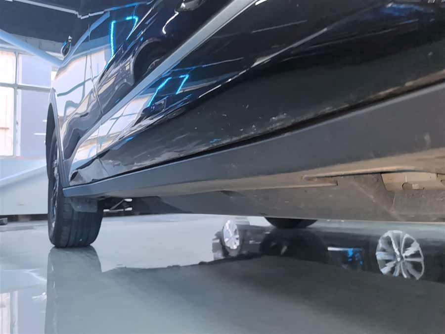 哪吒汽车 哪吒X 2023 汽车图片 #22