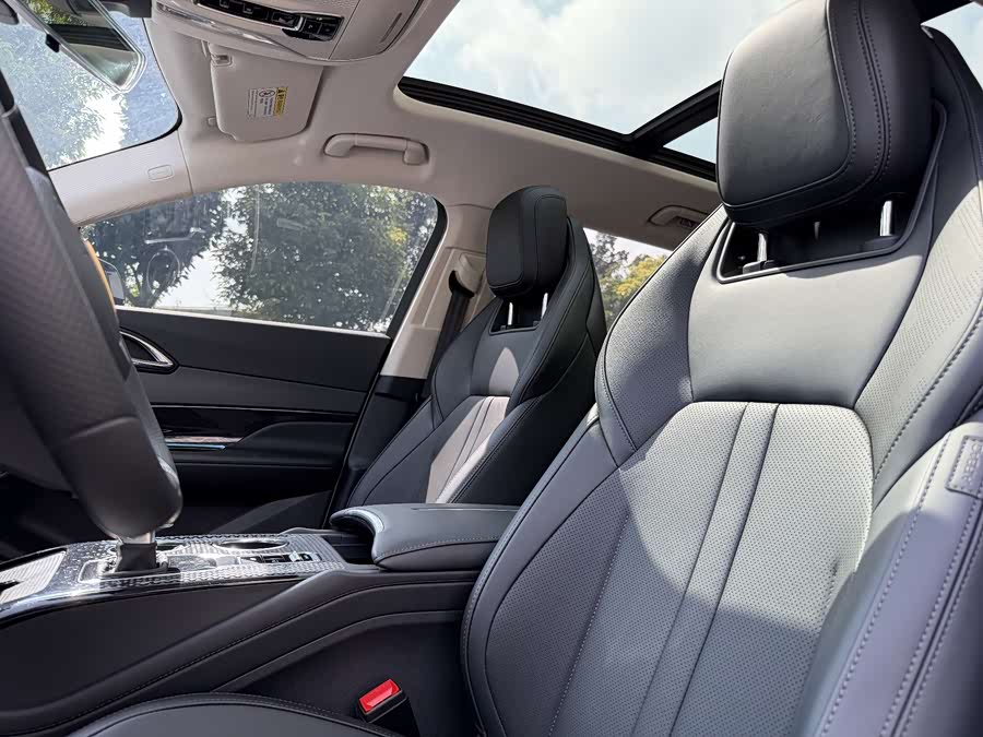 HongQi HS3 PHEV 2024 car image #22