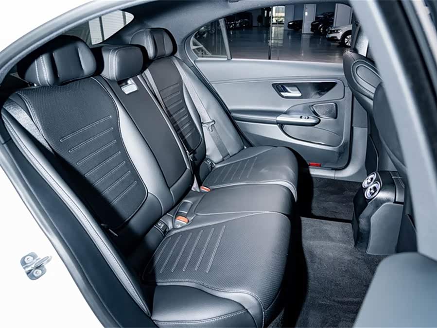 Mercedes-Benz C Class New Energy 2024 #22 Mercedes-Benz C Class New Energy 2024 immagine di auto #22