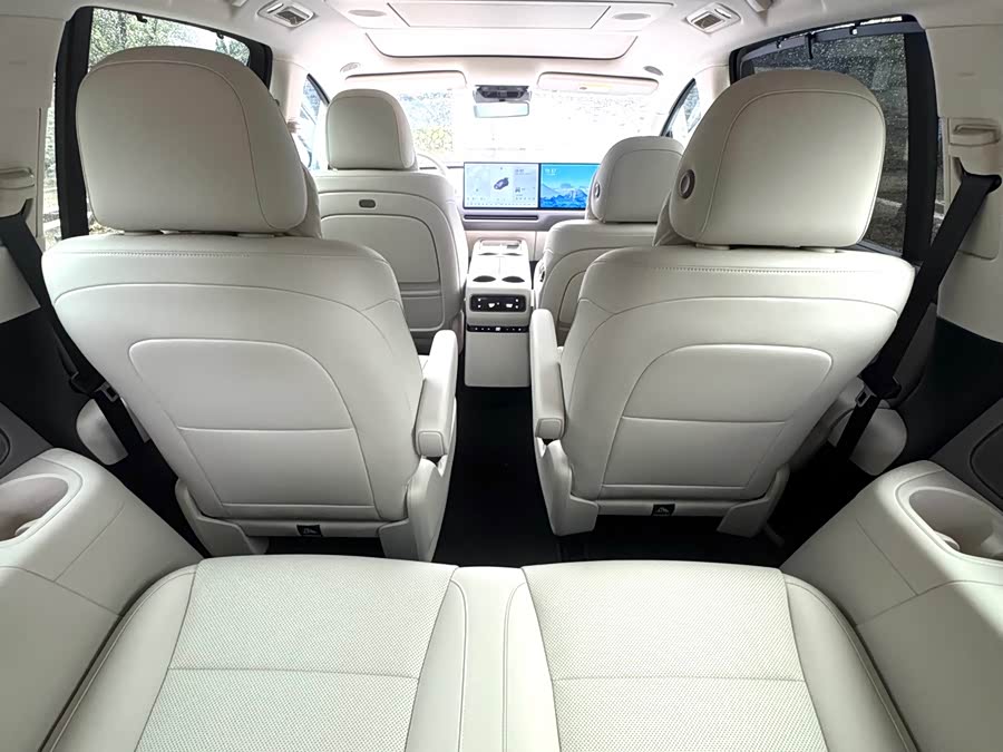 Li i8 2025 изображение автомобиля #22