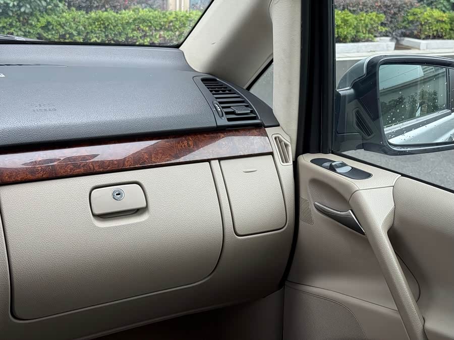 奔驰 唯雅诺 2013 #22 奔驰 唯雅诺 2013 汽车图片 #22