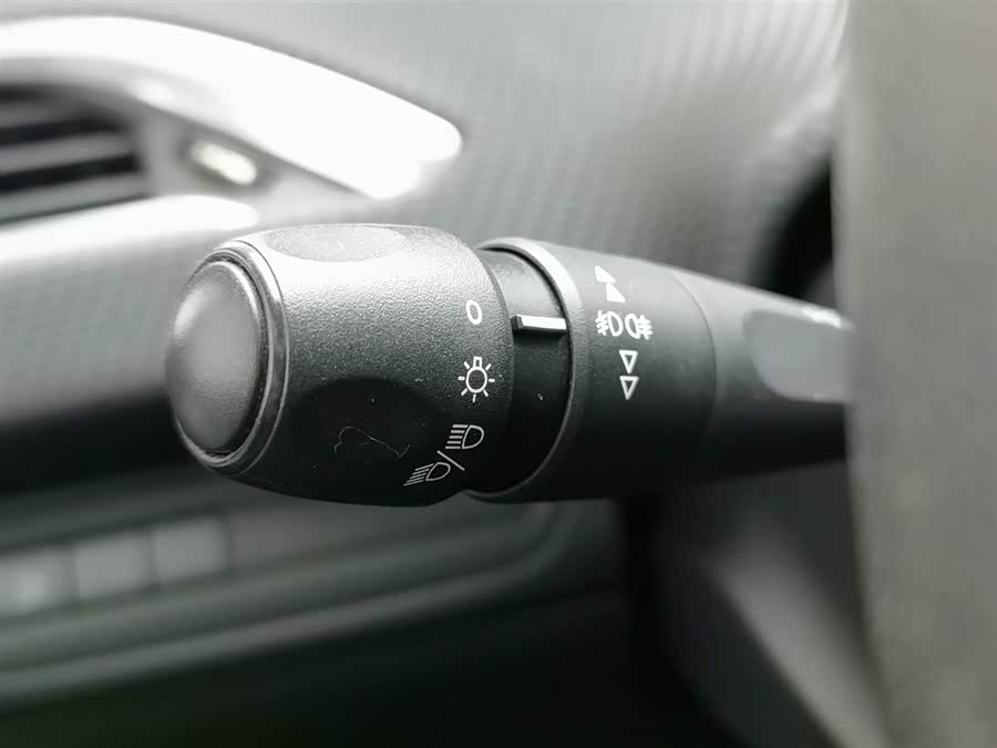 Peugeot 2008 2014 صورة سيارة #22