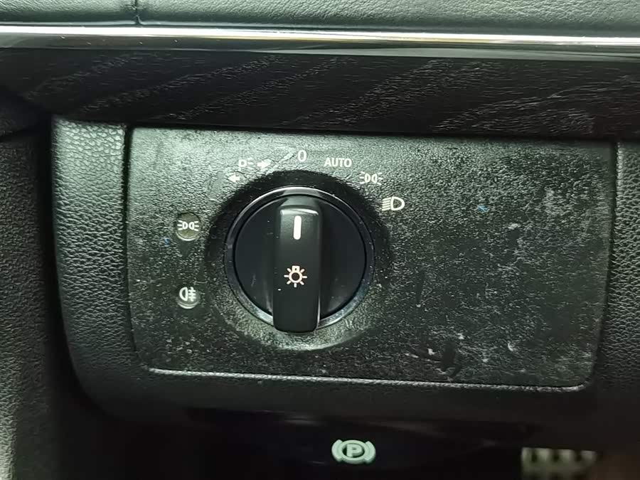 Mercedes-Benz GL Class 2012 car image #22