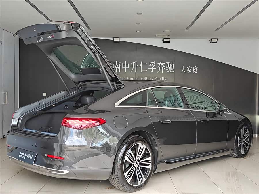 Mercedes-Benz EQS Class 2025 car image #22