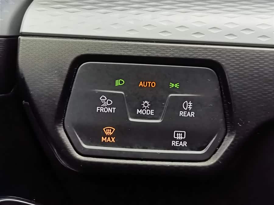 Volkswagen ID.6 X 2022 car image #22