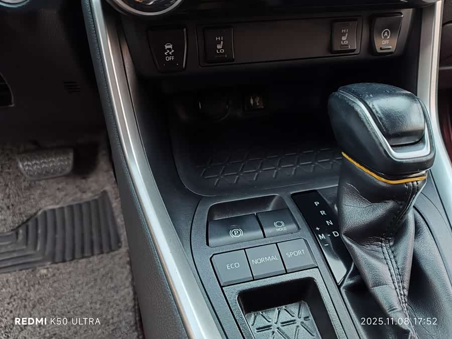 Toyota RAV4 2020 car image #22