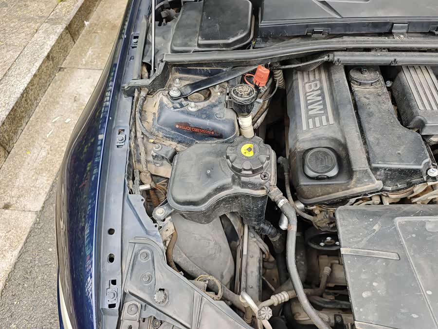 BMW 3 Series (Imported) 2011 car image #22