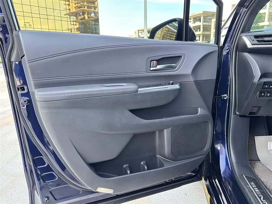 丰田 赛那SIENNA 2022 汽车图片 #22