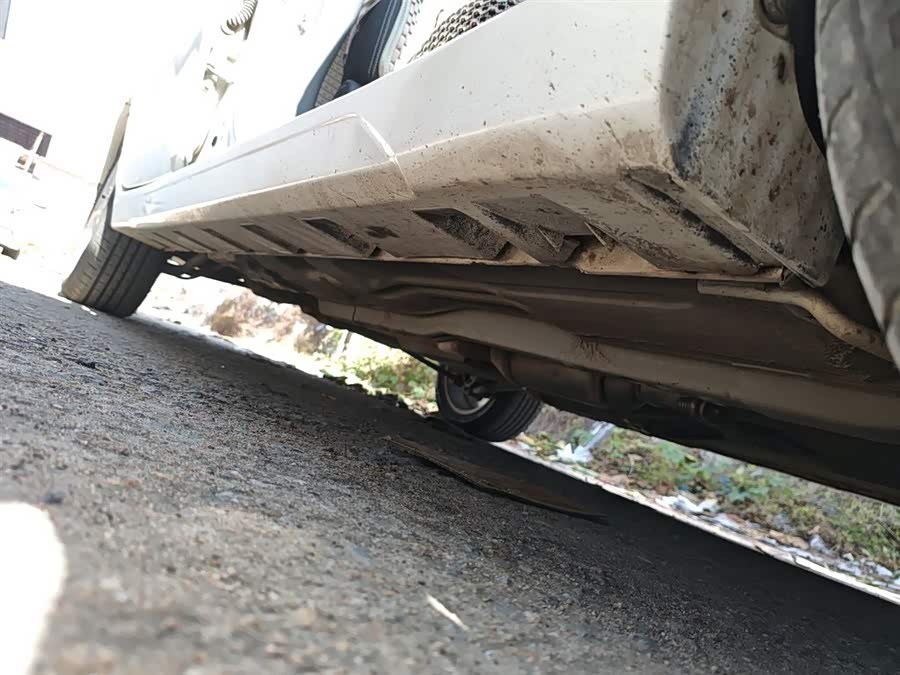 Suzuki Liana A6 2015 immagine di auto #22