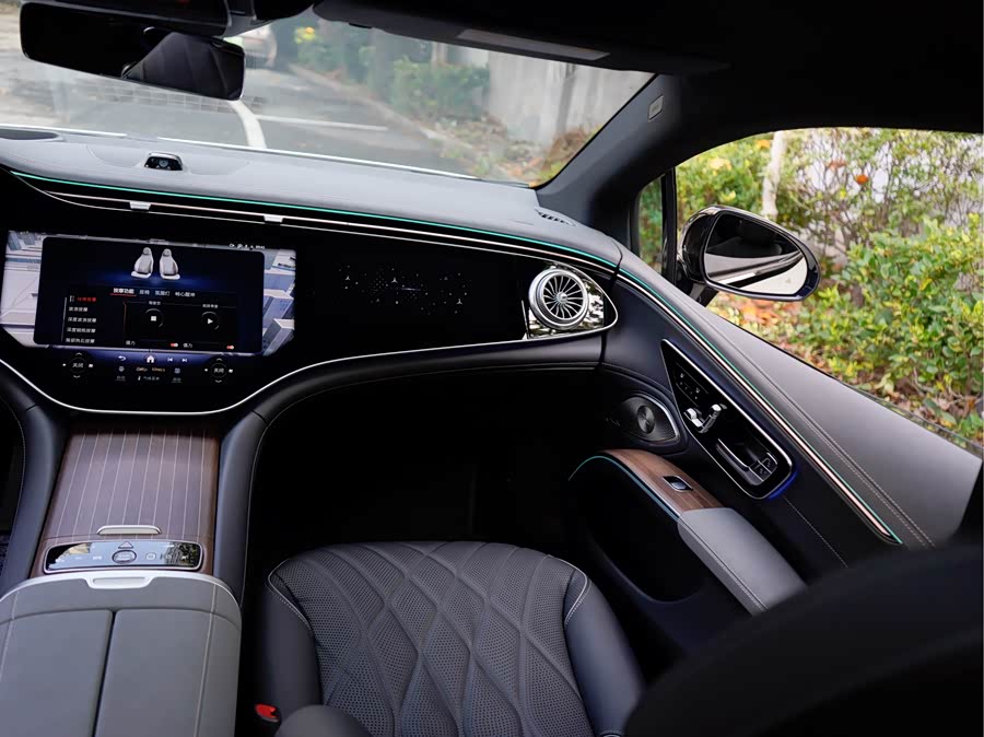 Mercedes-Benz EQS Class 2024 #22 Mercedes-Benz EQS Class 2024 car image #22