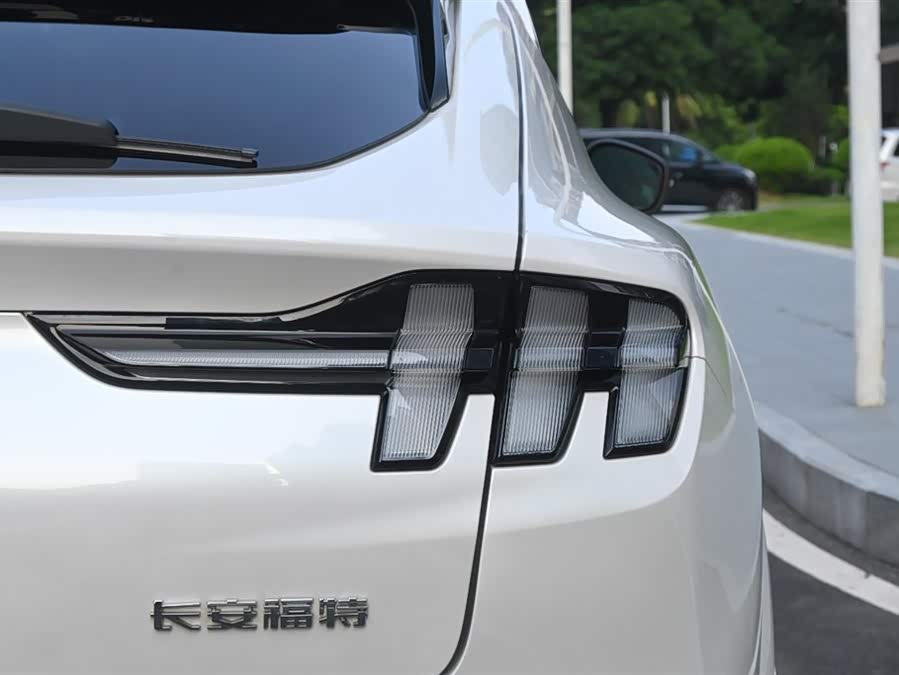 Ford Mustang Mach-E 2023 #22 Ford Mustang Mach-E 2023 car image #22