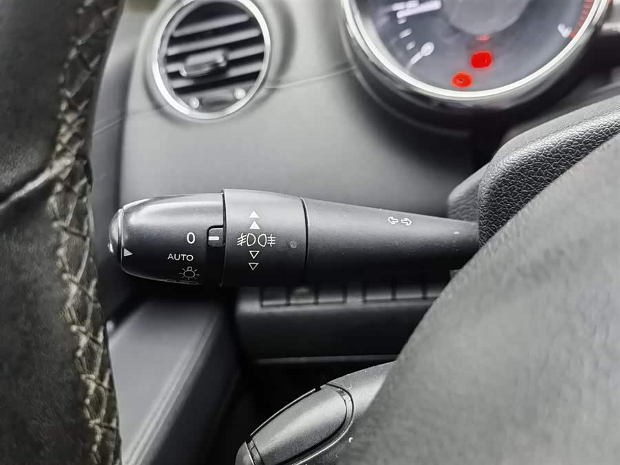 Peugeot 3008 2012 صورة سيارة #22