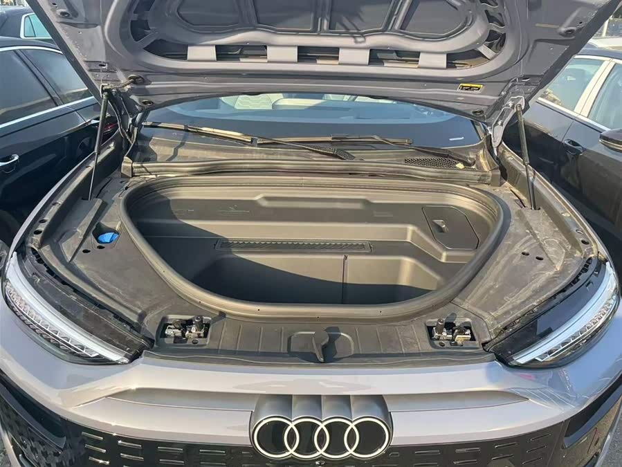 Audi Q6L e-tron 2025 #22 Audi Q6L e-tron 2025 صورة سيارة #22