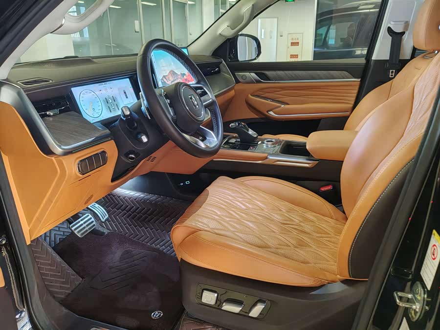 Tank 500 New Energy 2023 #22 Tank 500 New Energy 2023 car image #22