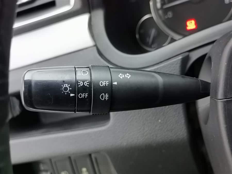 Suzuki Ciaz 2015 изображение автомобиля #22