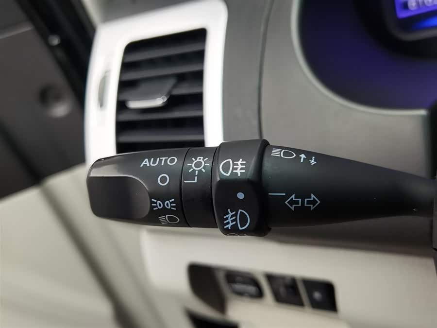 BYD S6 2014 #22 BYD S6 2014 car image #22