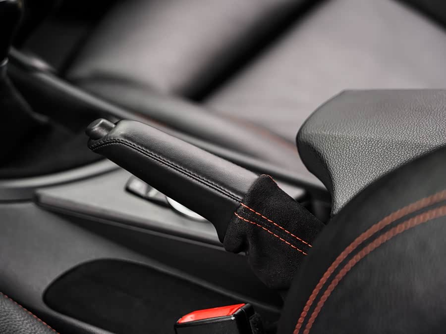 BMW 1 Series M 2012 immagine di auto #22