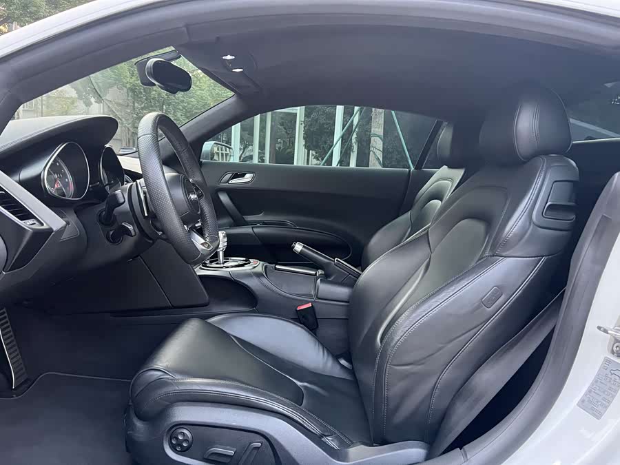 BMW 1 Series (Imported) 2016 car image #22