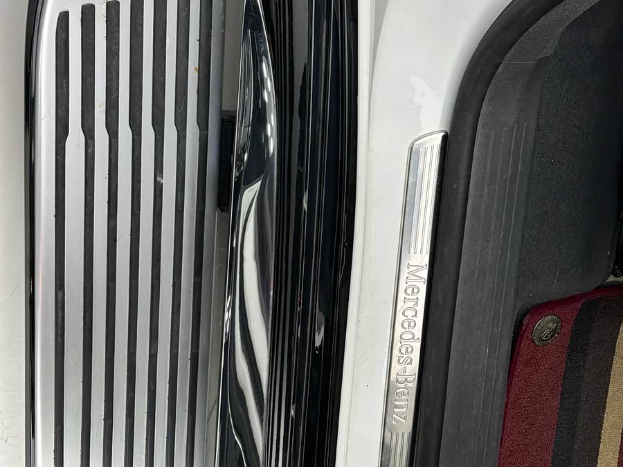 Mercedes-Benz GLS Class 2019 car image #22