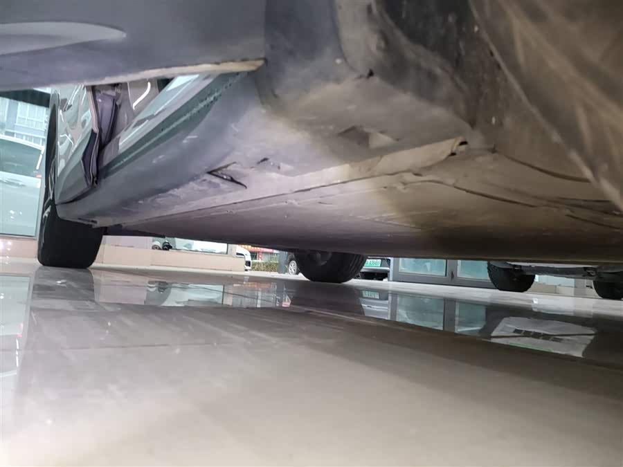 MG ES5 2024 car image #22