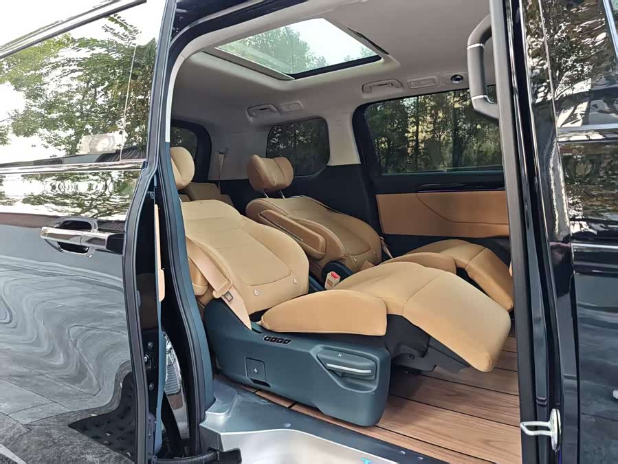 GAC Trumpchi E8 New Energy 2024 #22 GAC Trumpchi E8 New Energy 2024 car image #22