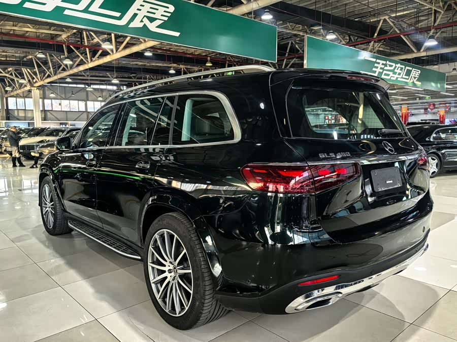 Mercedes-Benz GLS Class 2023 immagine di auto #22