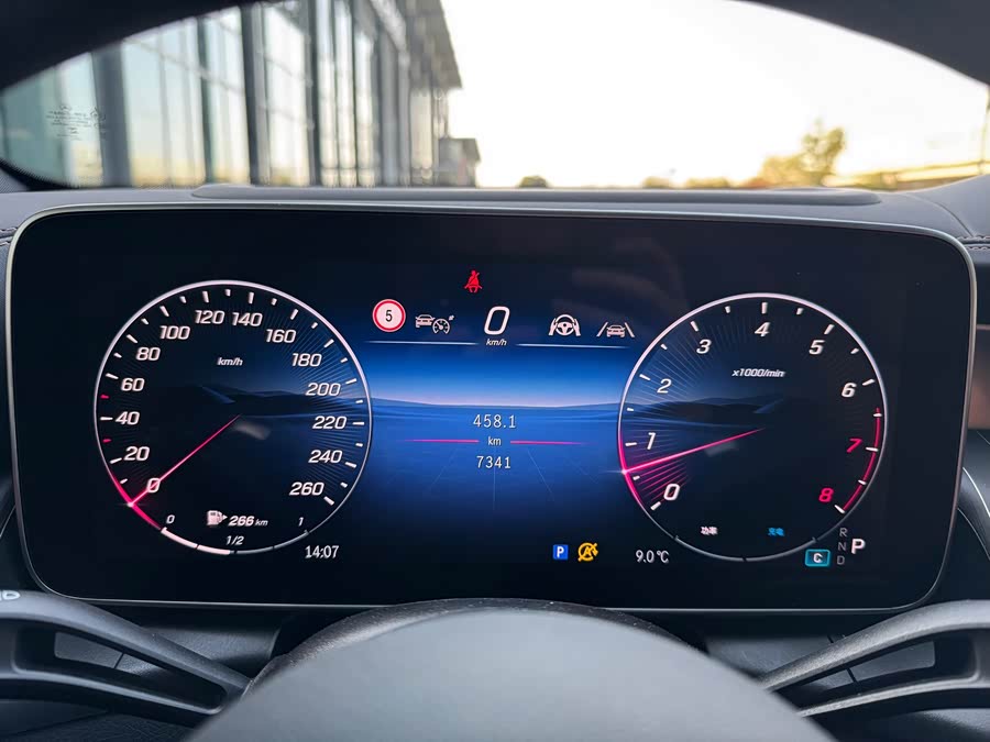 Mercedes-Benz GLC Class 2024 car image #22