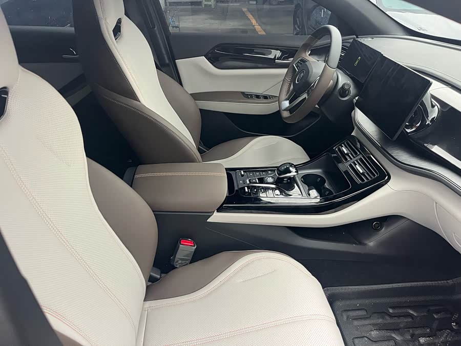 BYD Qin Plus 2024 #22 BYD Qin Plus 2024 car image #22