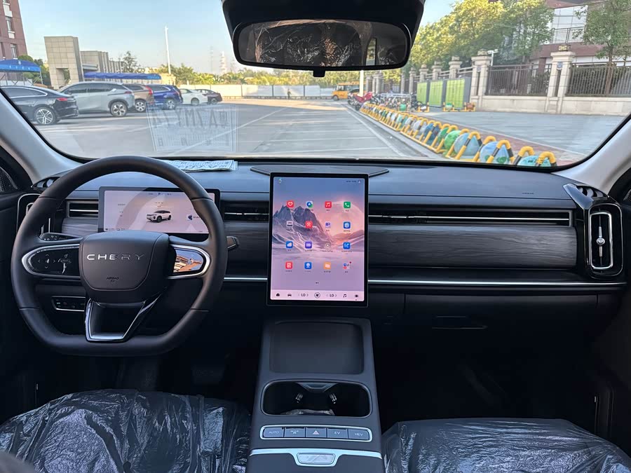 Chery Tiggo7 C-DM car image #22