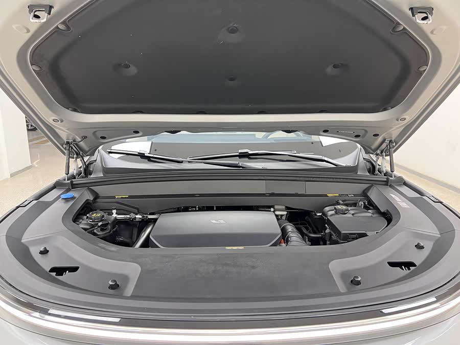 Li L8 2024 изображение автомобиля #22