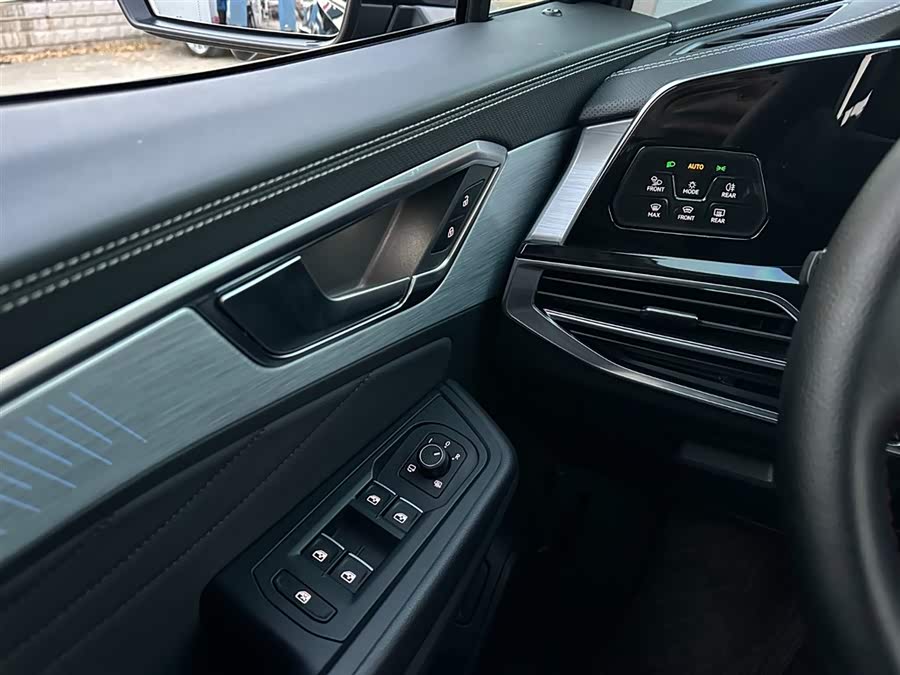 Volkswagen Talagon 2022 car image #22