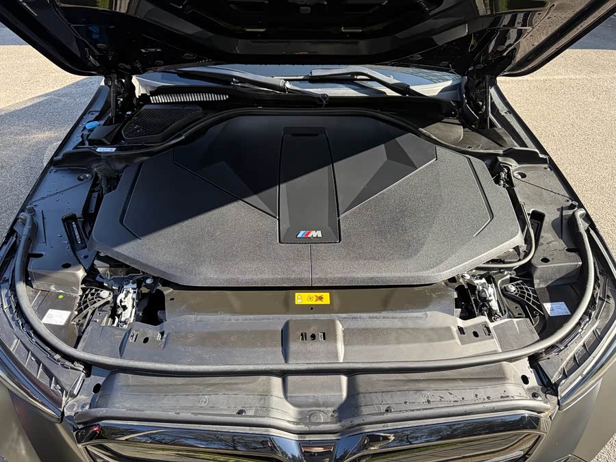 BMW i5 M60 2025 car image #22