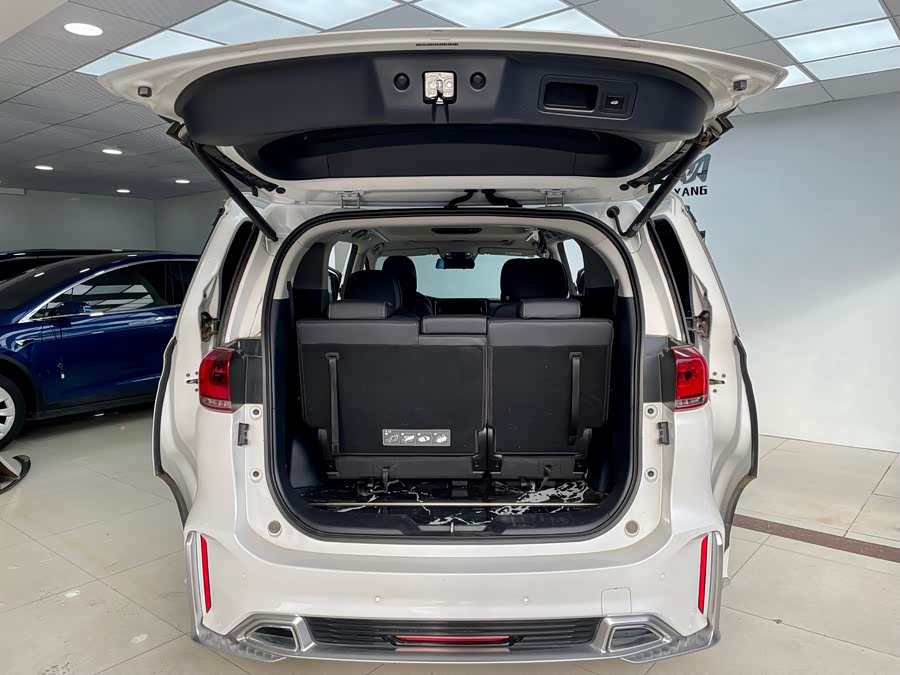 广汽传祺 传祺M8 2022 汽车图片 #22