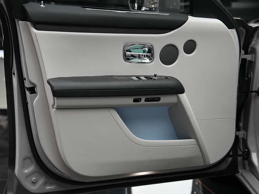 劳斯莱斯 古思特 2023 汽车图片 #22