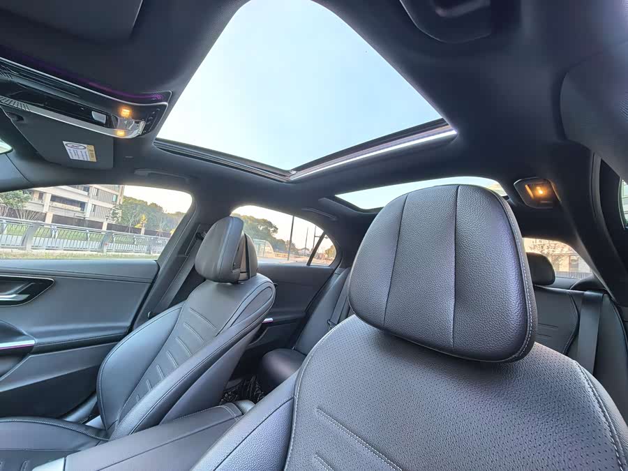 Mercedes-Benz C Class 2023 image de voiture #22