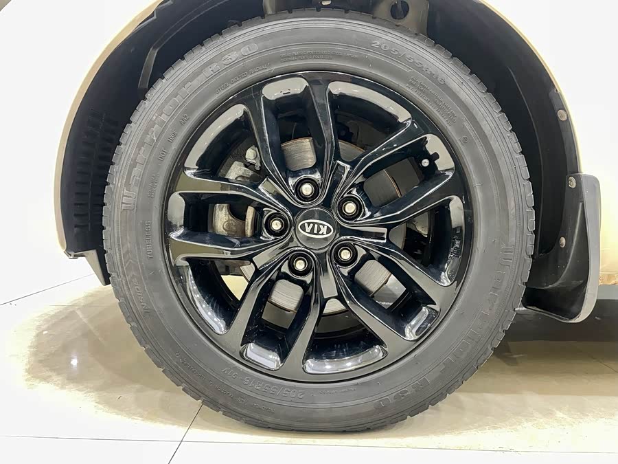 Kia Soul 2013 immagine di auto #22