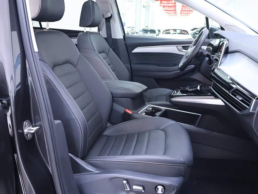 Volkswagen Talagon 2023 car image #22