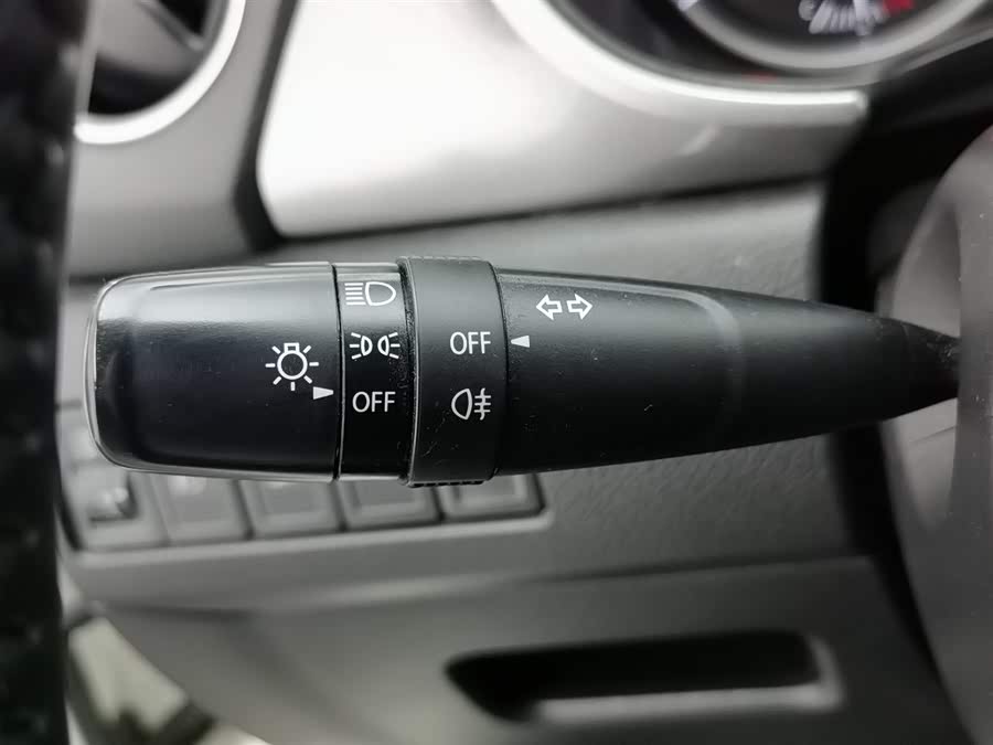 铃木 维特拉 2016 汽车图片 #22