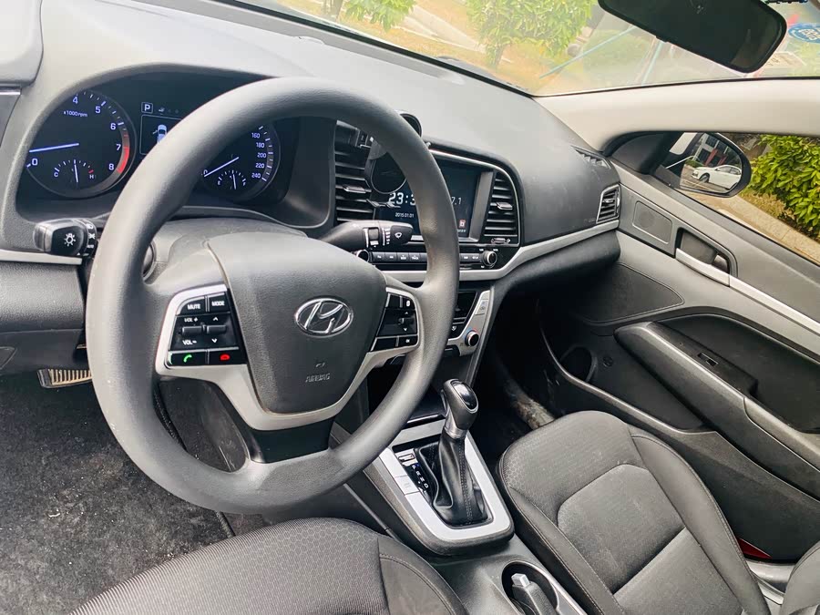 Hyundai Elantra AD 2018 car image #22