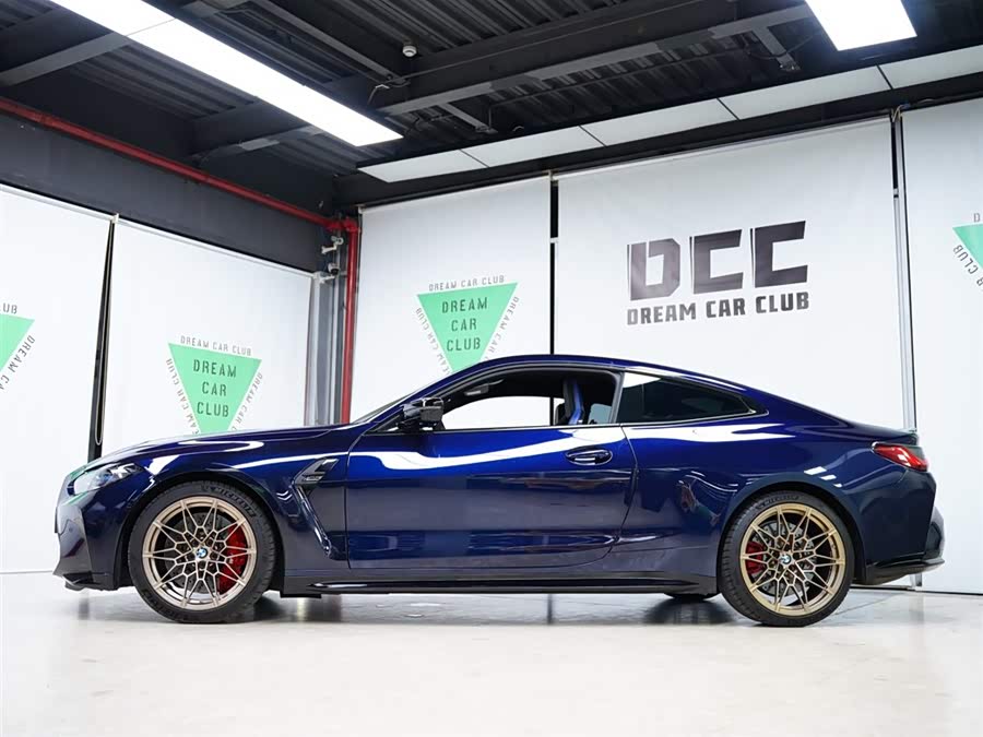 BMW M4 2024 immagine di auto #22